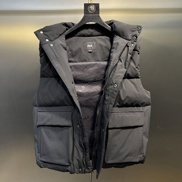 Black MLB Down Vest - Picture 7 of 8